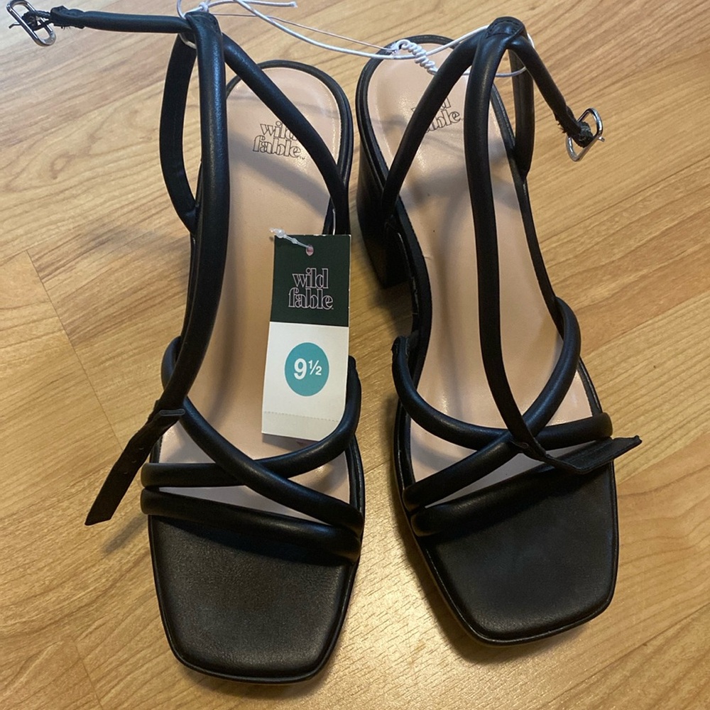 Wild Fable Heel 9.5 NWT